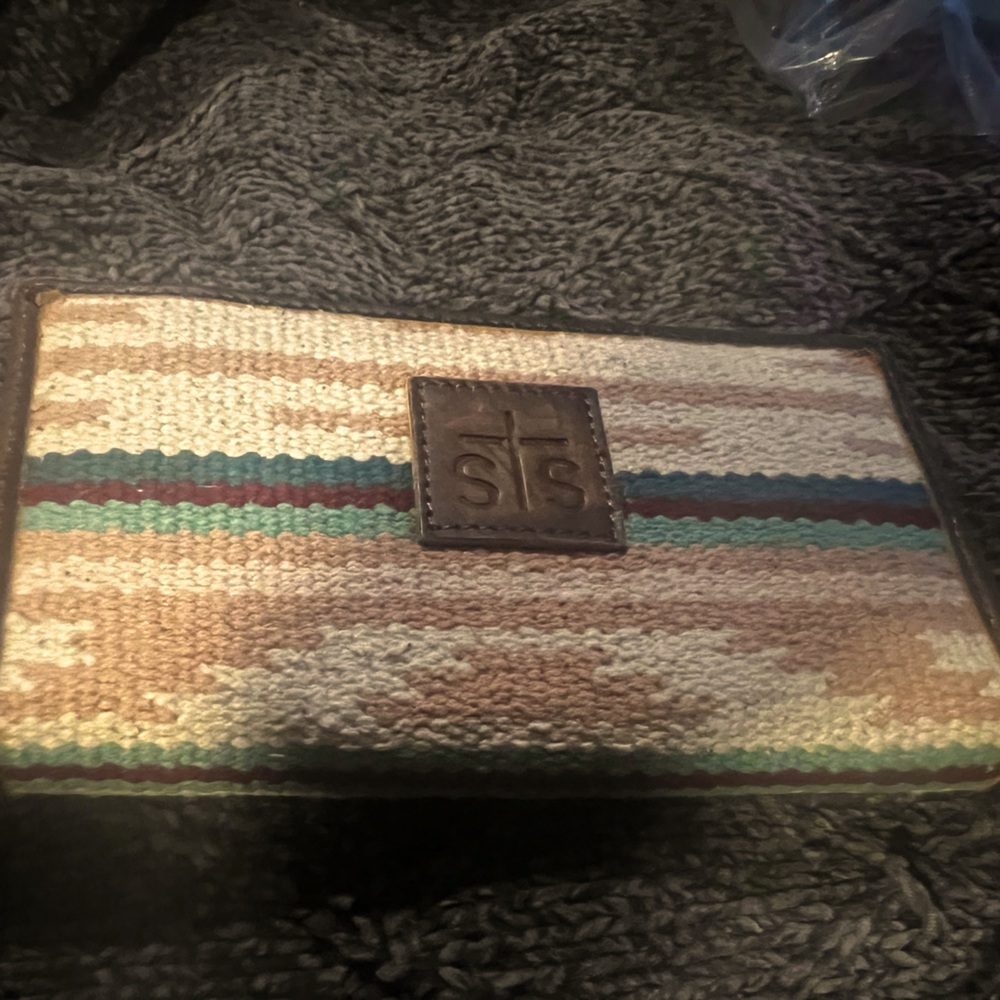 New with tags palomino serape bifold wallet